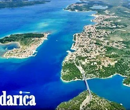 Guest House Brodarica